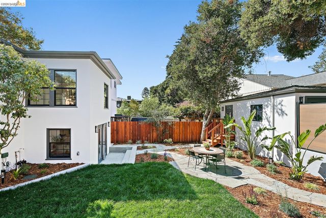 1668 Arch St, Berkeley, CA 94709