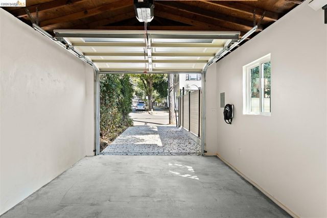1668 Arch St, Berkeley, CA 94709