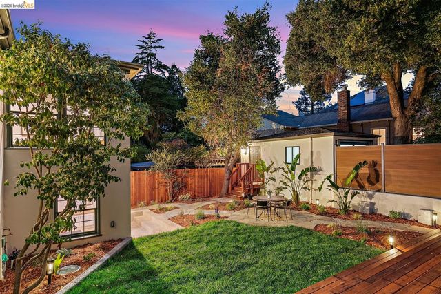 1668 Arch St, Berkeley, CA 94709
