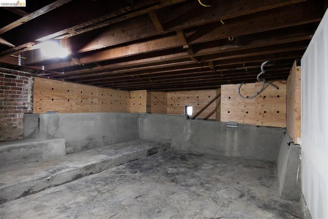 1668 Arch St, Berkeley, CA 94709