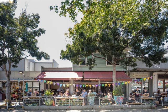 1668 Arch St, Berkeley, CA 94709
