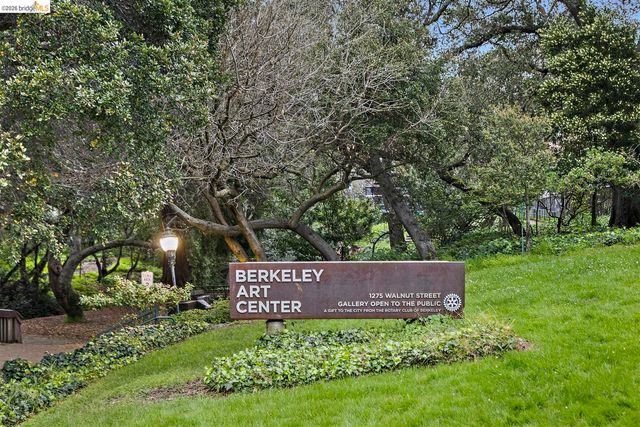 1668 Arch St, Berkeley, CA 94709