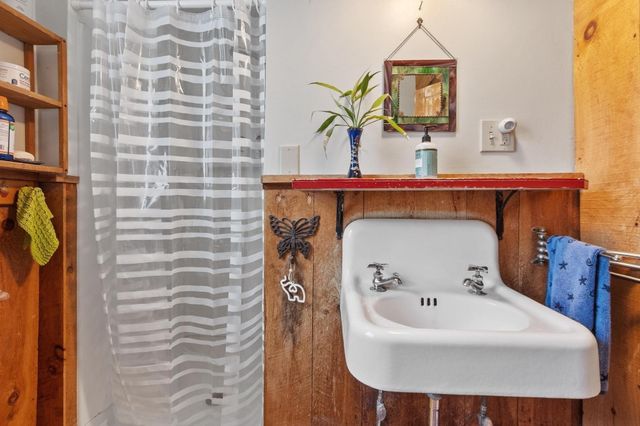 115 Ball Hill Rd, Princeton, MA 01541