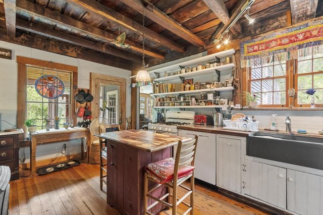 115 Ball Hill Rd, Princeton, MA 01541