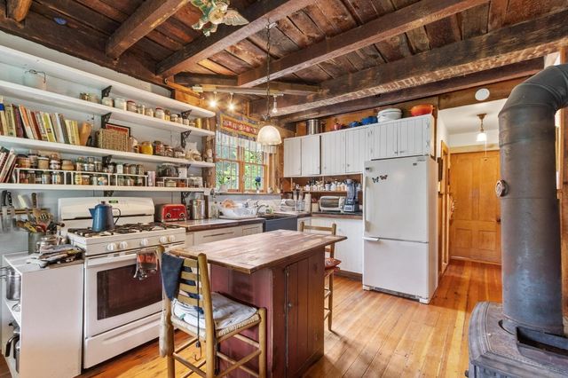 115 Ball Hill Rd, Princeton, MA 01541