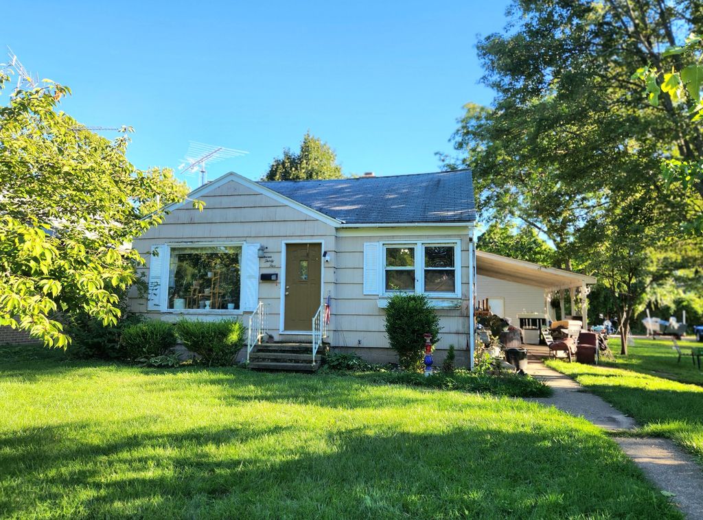 1135 W Dale Avenue, Muskegon City, MI 49441