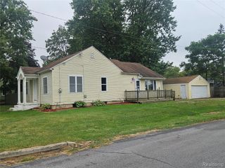 1380 Audrey Street, Burton, MI 48509