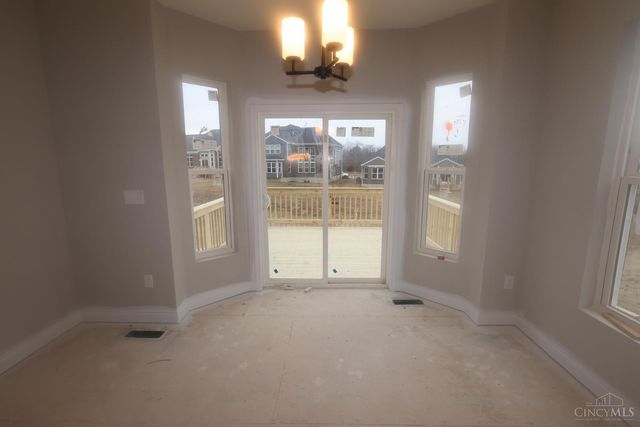 18 Glasgow Street, Springboro, OH 45066