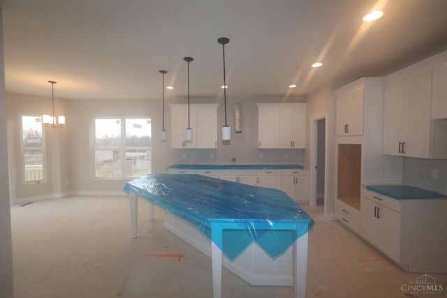 18 Glasgow Street, Springboro, OH 45066