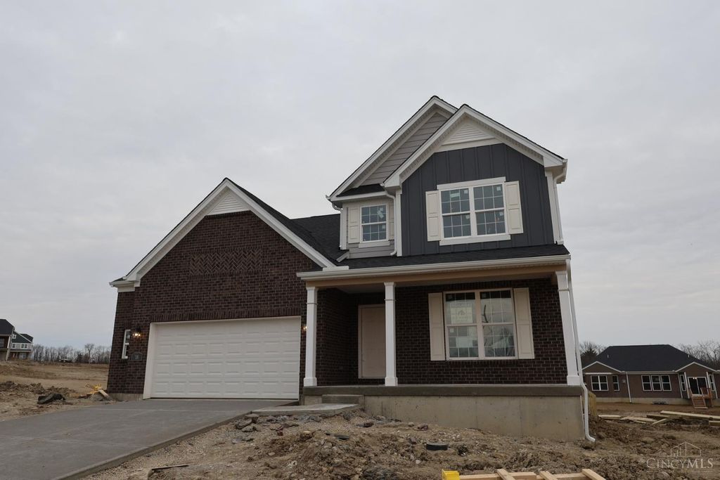 18 Glasgow Street, Springboro, OH 45066