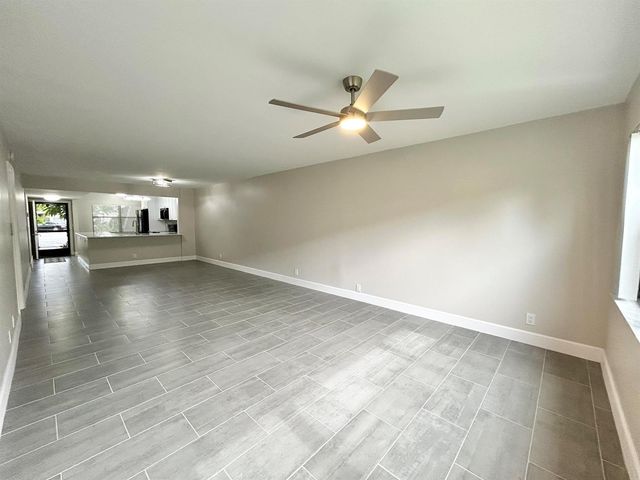 7681 Tahiti Lane 102, Lake Worth, FL 33467