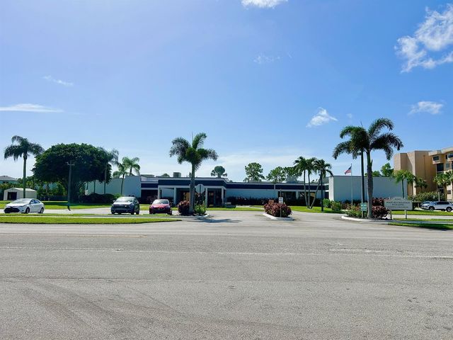 7681 Tahiti Lane 102, Lake Worth, FL 33467