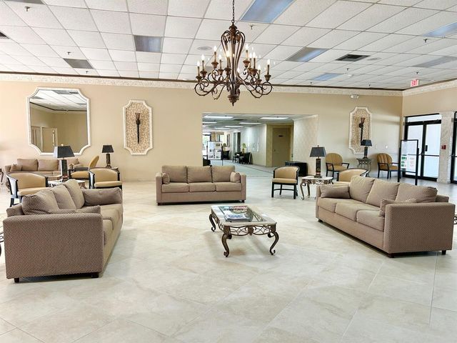 7681 Tahiti Lane 102, Lake Worth, FL 33467