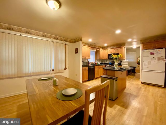 418 MIDSTREAMS RD, Brick, NJ 08724