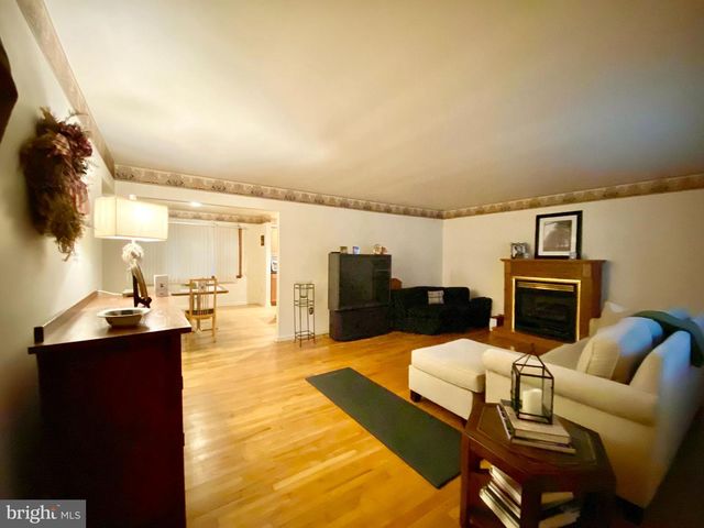418 MIDSTREAMS RD, Brick, NJ 08724