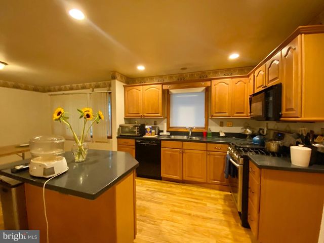418 MIDSTREAMS RD, Brick, NJ 08724