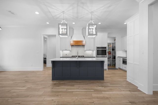 113 Saddle Brook Cir, Hallsville, TX 75650