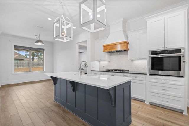 113 Saddle Brook Cir, Hallsville, TX 75650