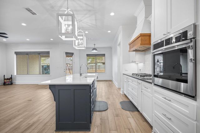 113 Saddle Brook Cir, Hallsville, TX 75650