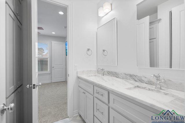 113 Saddle Brook Cir, Hallsville, TX 75650