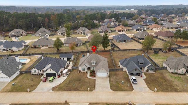 113 Saddle Brook Cir, Hallsville, TX 75650