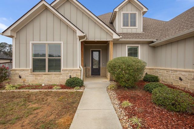 113 Saddle Brook Cir, Hallsville, TX 75650