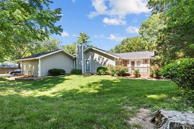 4 Nantua Court, Lake St Louis, MO 63367