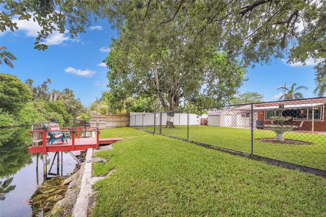 2011 N 31st Ave, Hollywood, FL 33021