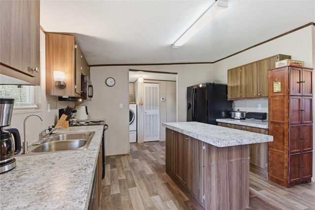 88 County Road 1333, Liberty, TX 77575