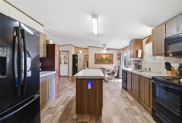 88 County Road 1333, Liberty, TX 77575