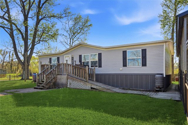 88 County Road 1333, Liberty, TX 77575