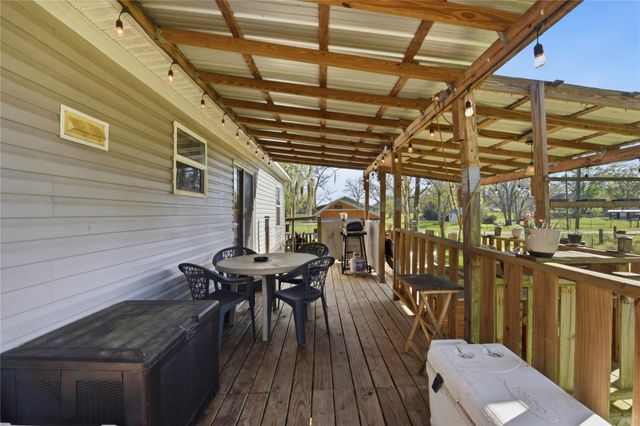 88 County Road 1333, Liberty, TX 77575