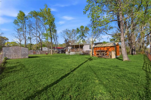 88 County Road 1333, Liberty, TX 77575