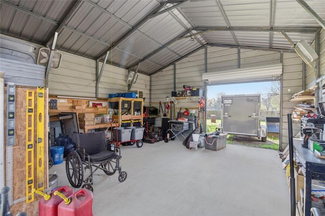 88 County Road 1333, Liberty, TX 77575