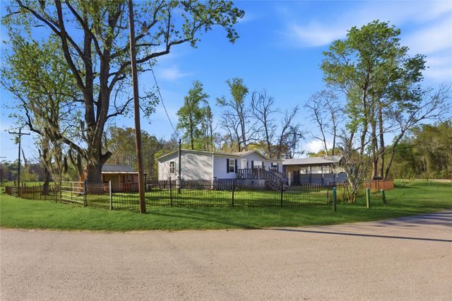 88 County Road 1333, Liberty, TX 77575