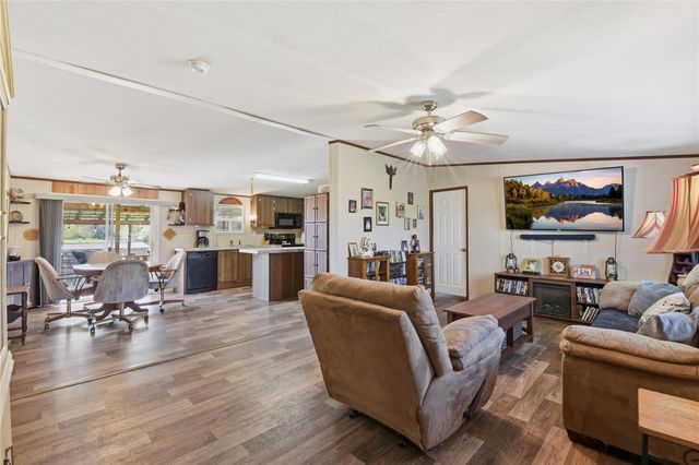 88 County Road 1333, Liberty, TX 77575