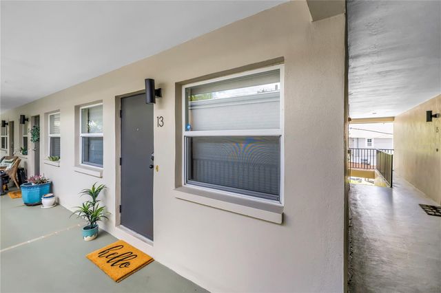 555 3RD STREET N 13, St Petersburg, FL 33701