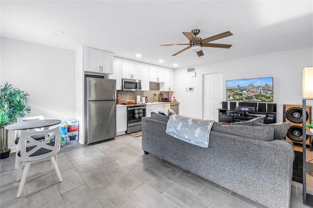 555 3RD STREET N 13, St Petersburg, FL 33701