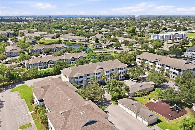 4802 51ST ST W 1304, Bradenton, FL 34210