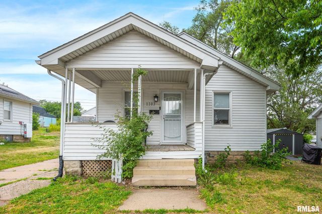 1303 S 7TH Street, Pekin, IL 61554