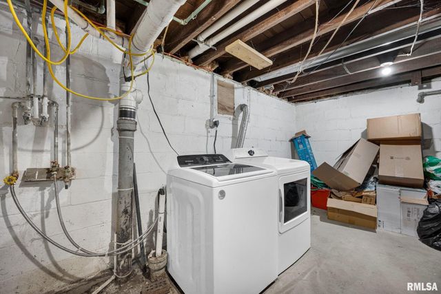 1303 S 7TH Street, Pekin, IL 61554
