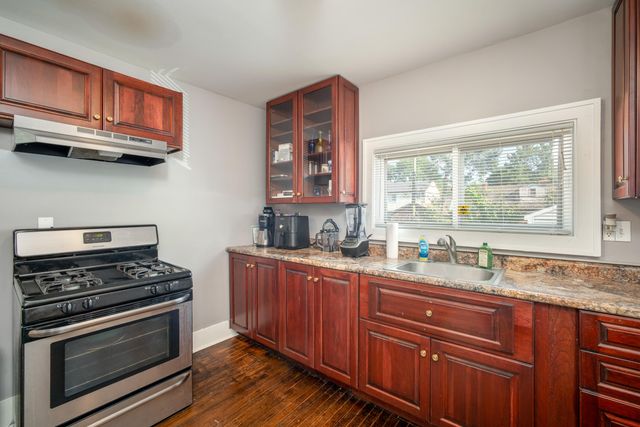 125 E Lawrence Avenue, Royal Oak City, MI 48073