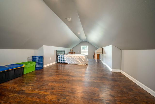 125 E Lawrence Avenue, Royal Oak City, MI 48073