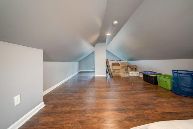 125 E Lawrence Avenue, Royal Oak City, MI 48073