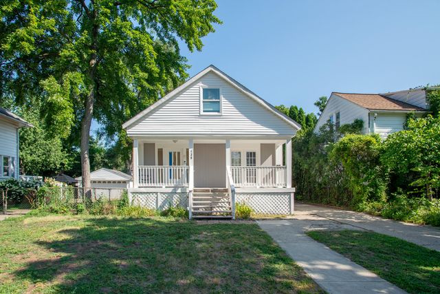 125 E Lawrence Avenue, Royal Oak City, MI 48073