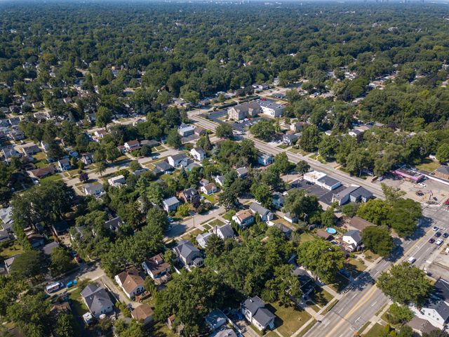 125 E Lawrence Avenue, Royal Oak City, MI 48073