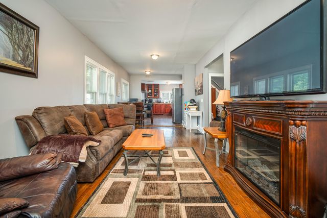 125 E Lawrence Avenue, Royal Oak City, MI 48073