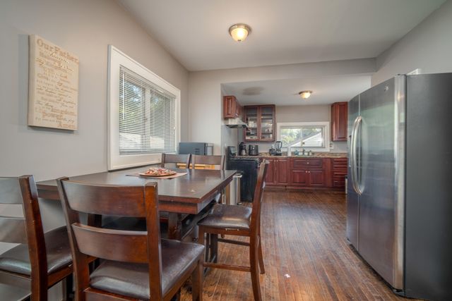 125 E Lawrence Avenue, Royal Oak City, MI 48073
