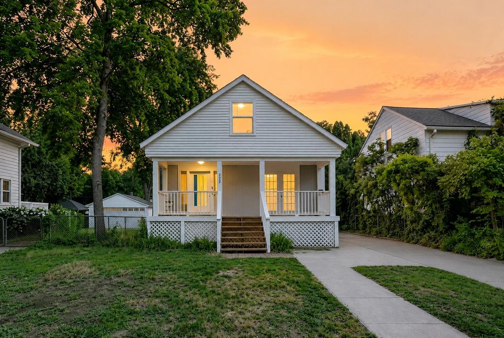 125 E Lawrence Avenue, Royal Oak City, MI 48073