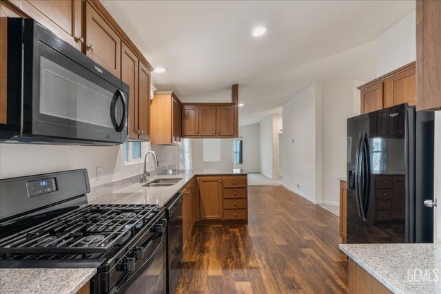 232 Vivian Street, Bakersfield, CA 93308